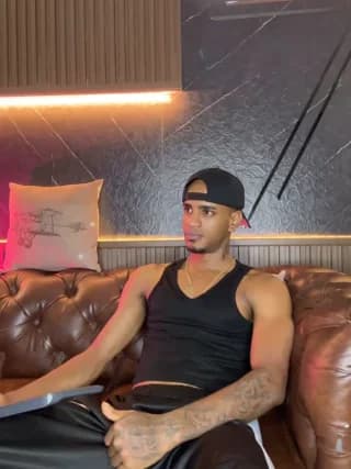 AaronCruz_ - stripchat