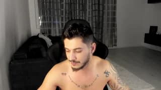 jonnyporn1 - chaturbate
